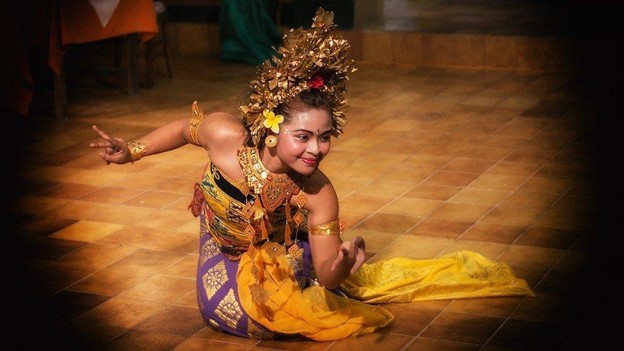 Mengenal Ragam Tarian Tradisional Nusantara: Dari Saman hingga Kecak