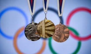 Dibalik Medali Perjalanan Atlet Olahraga: Indonesia Meraih Mimpi di Olimpiade