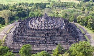 Warisan Dunia Keindahan Candi Borobudur dan Prambanan